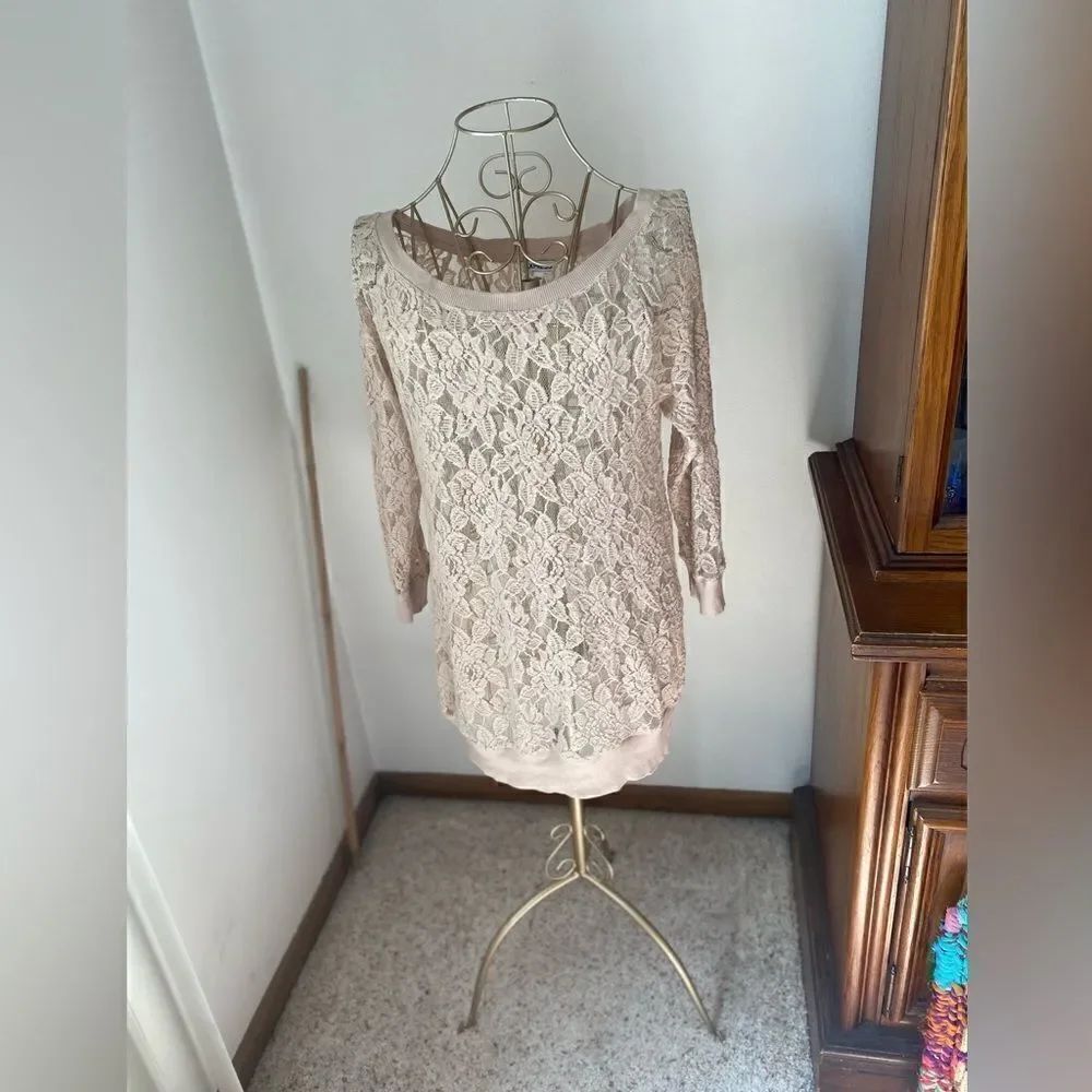 Express Nude Lace Long Sleeve Fitted Pullover Top Size S